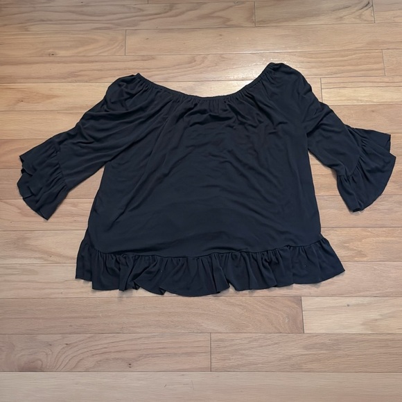 American Eagle | Soft/Sexy Tee | Soft Black | hi/low hem | off shoulder | size M - Picture 4 of 4